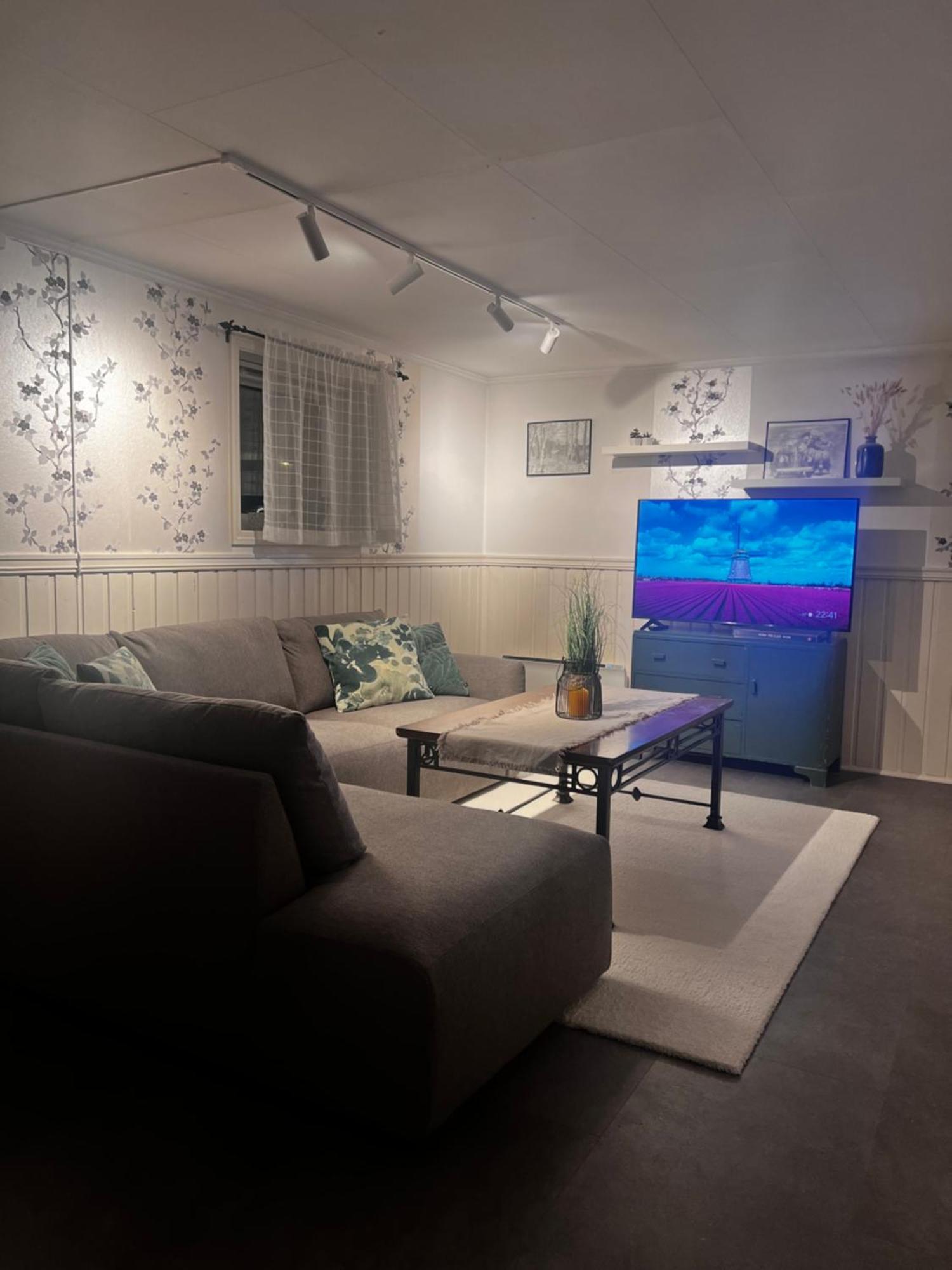 Hoda - Cozy With Free Parking Apartment *